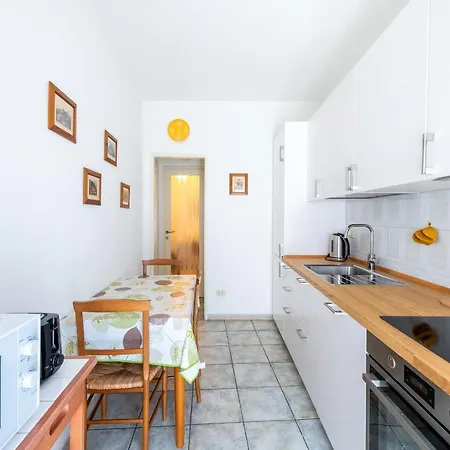 Apartment Casa Tripolitania Rom